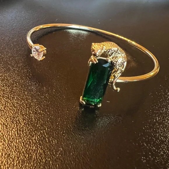 Jaguar Jeweled Bangle - Picture 1 of 2